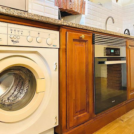 Exquisitely Renovated And Centrally Located Apartment With Free Parking Турин Экстерьер фото
