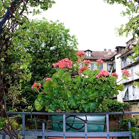 Exquisitely Renovated And Centrally Located Apartment With Free Parking Турин Экстерьер фото