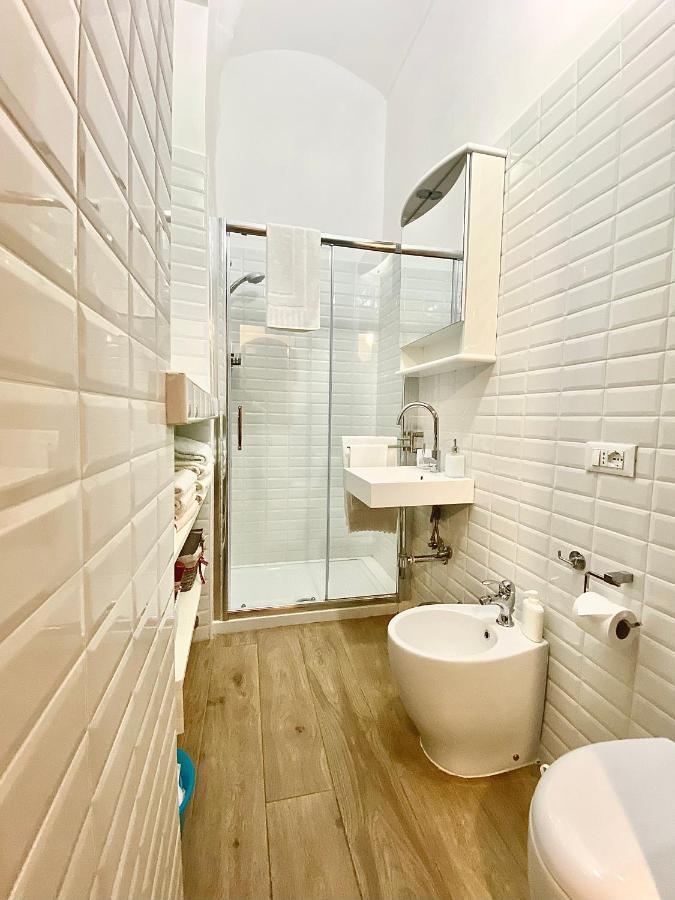 Exquisitely Renovated And Centrally Located Apartment With Free Parking Турин Экстерьер фото